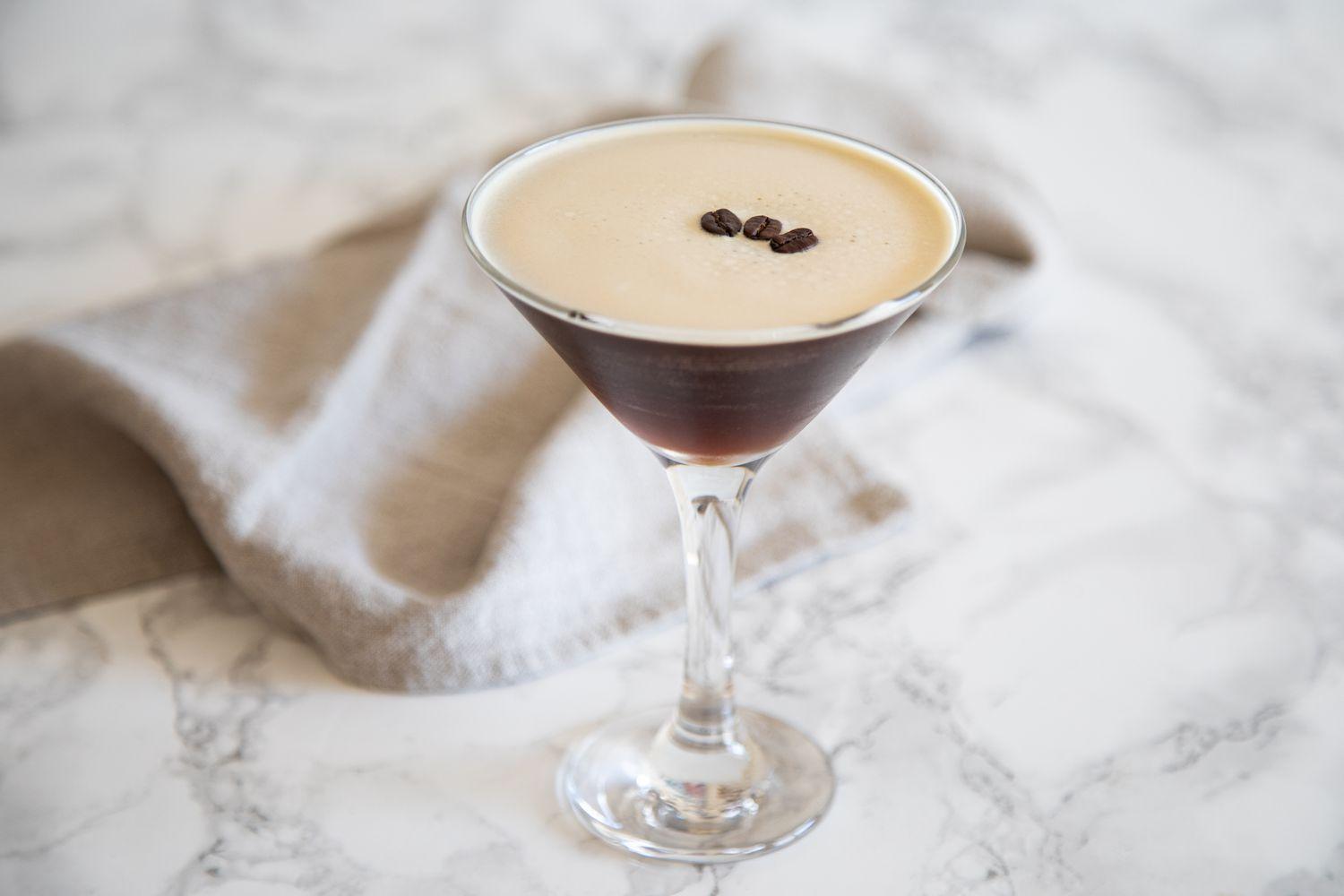 ESPRESSO MARTINI (8 €)